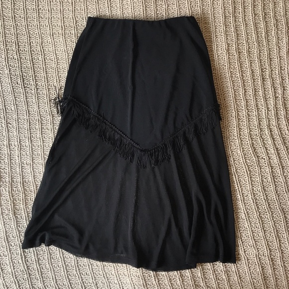 Fringe skirt - Picture 1 of 3